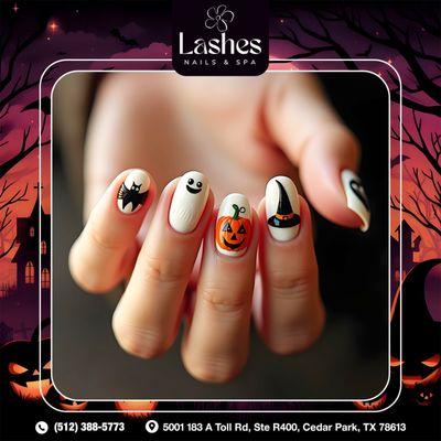 Spooky nails for Halloween! Are you ready to glow in the dark?