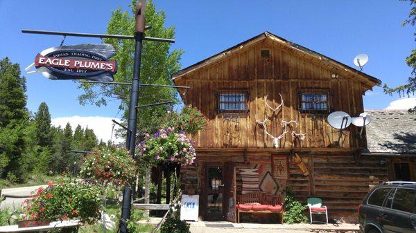 Great place to stop on Rt 7, towards Estes Park