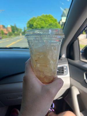 A "16 oz" iced latte