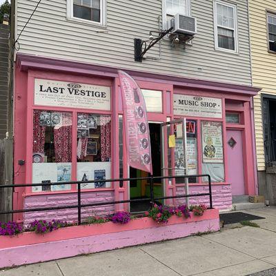 Last Vestige Music Shop on Quail St.