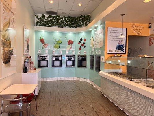 Frozen Yogurt section