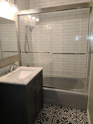 New York Shower Door