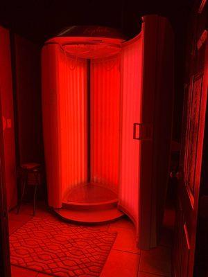 Beauty angel -Special light penetrates deep into the skin and increases the body's own production of collagen! Red Light Therapy!