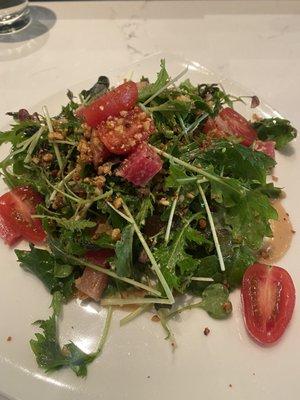 Vibrant Mixed Greens Salad