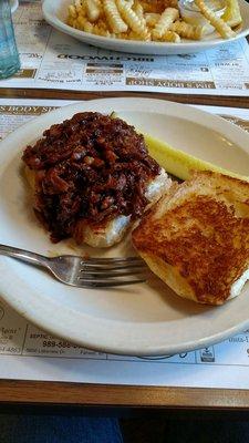 BBQ beef sandwich. Amazing!