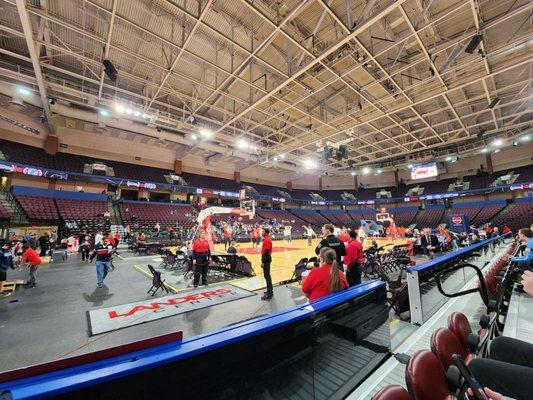 Memphis Hustle hosting the Austin Spurs.