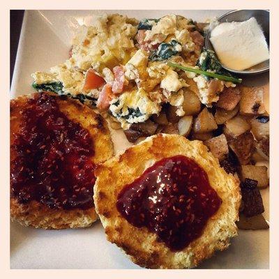 Veggie Scramble with hash browns! This was a great brunch when paired with the iced chai latte.