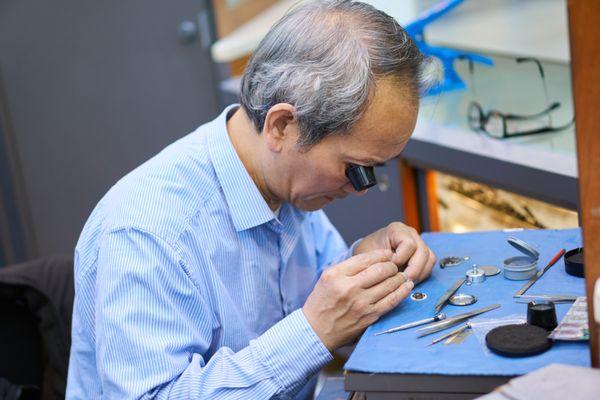 Very friendly and helpful guys! Cheap prices and they really know how to fix watches.