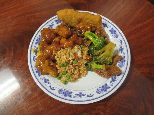 《It's My Yummy Yummy Delicious 可口的 Kěkǒu De Chinese Dinner Buffet From The Mandarin Gourmet In Arizona》