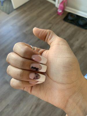 Bulky nails and uneven