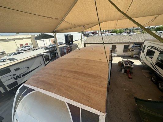 Travel Trailer Roof Replacement. Roof prep done ready for new membrane.