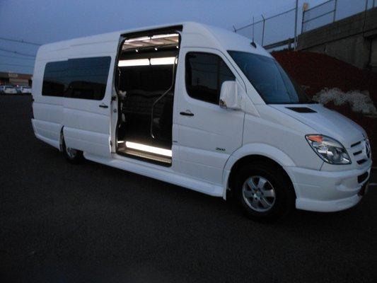 New White 14 Passenger Mercedes Limousine Sprinter