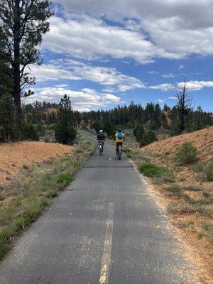 Red canyon trail outside of Bryce NP