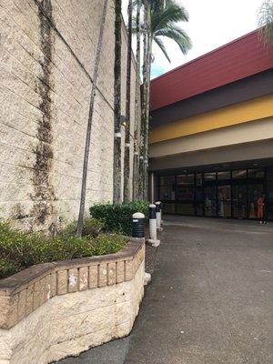 Entrance to the mall by the theatre