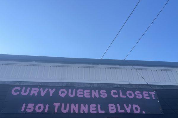 Curvy Queens Closet