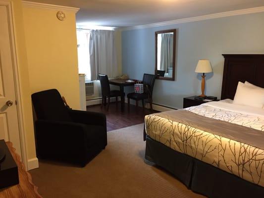 Hotel room with king bed (ignore my Bath and Body Works bag that I set down before taking the picture)