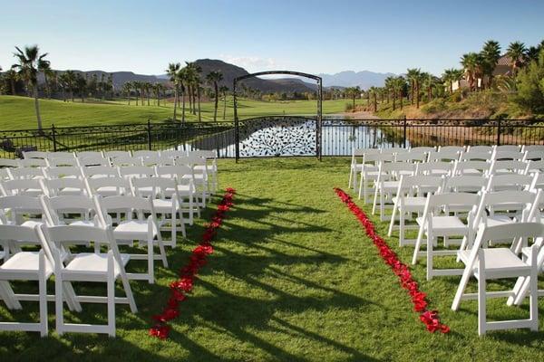 The beautiful wedding ceremony site at Rhodes Ranch Golf Club.