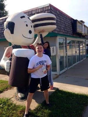 If there's an 8 foot dude holding a hamburger out front, you HAVE to stop.