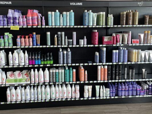 Huge selection of different brands Shampoos!