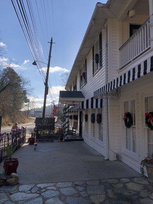 Broad River Inn