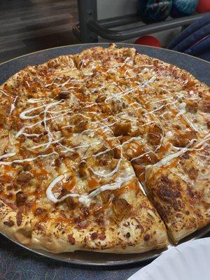 Buffalo chicken pizza very good