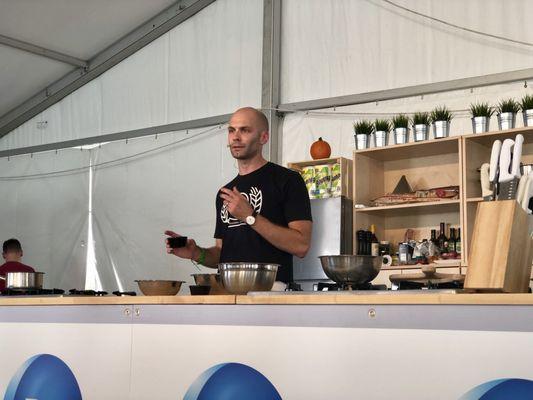 Pizza making demo from Pizzeria Locale