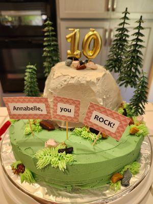 AnneMarie @ EBM helped us last week with the trees, rocks and tip for this ROCK climbing girl's birthday cake! Love this shop!