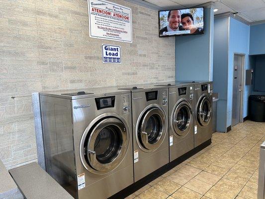 New 40lb Touchscreen Washers