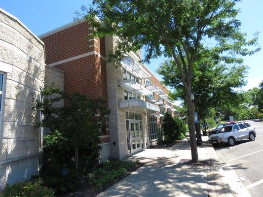 Lovely stroll east of downtown to the Hastings Public Library