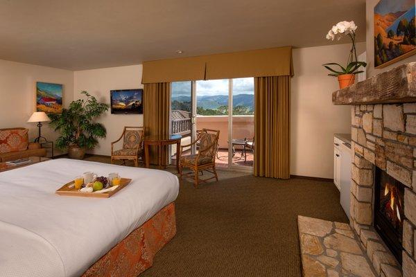 Deluxe Mountain View Room