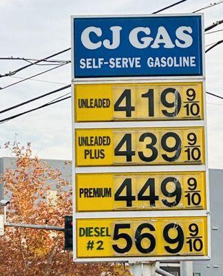 These prices are why I always fill my tank here in Sacramento