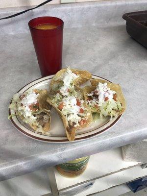 Ricos tacos dorados