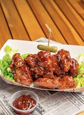 Perfectly cooked, crispy chicken wings tossed in our signature BBQ Sauce!