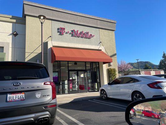 Front of T-Mobile in Concord California