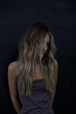 Bronde with a bold money piece and full head of Untamed fusion extensions