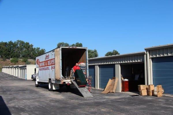 omaha self storage movers