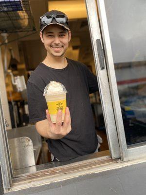 King cake frappe me Mister