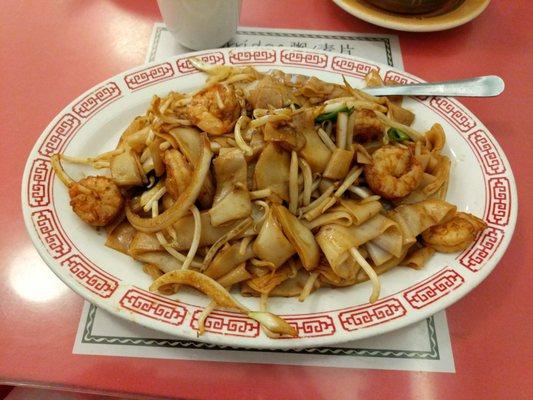 Shrimp chow fun