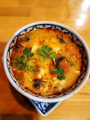 Tom Yum Soup with Chicken and Mushrooms