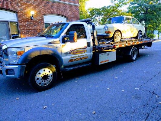 Towing Springfield Va. Flatbed towing service Springfield Va. Antique vehicle Towing.