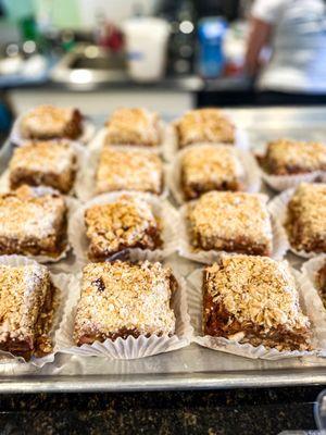 Apple pie bars