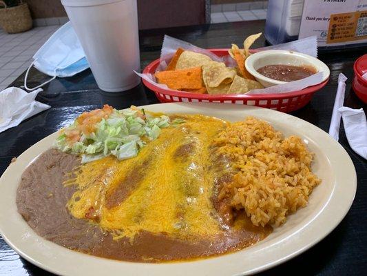 Cheese enchilada plate.