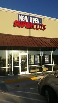 Supercuts. Presido.