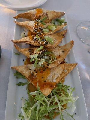 King Crab Rangoon- yummy has a kick but in a good way