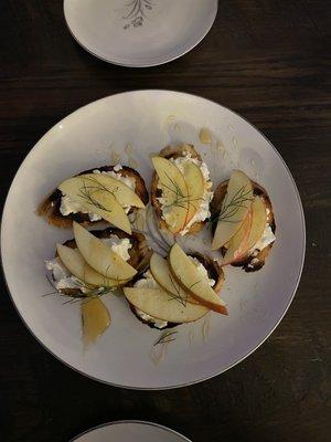 Night special: crostini with goat cheese, apples, and Idaho honey