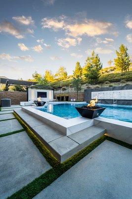 Westmod.
Luxury Pools and Landcapes.
Pool Builder.
Pool Contractor.