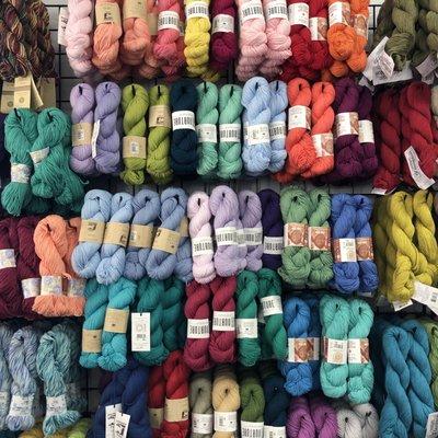 Yarn wall