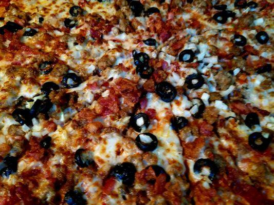 Meatzeria w/Onions and Black Olives