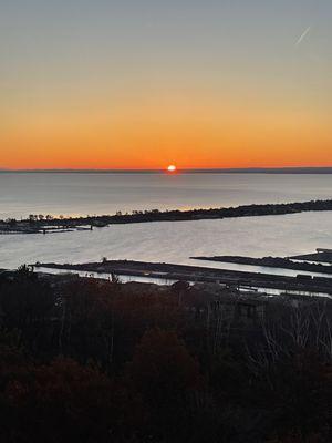 Sunrise @ Enger Tower (where the coffee is)