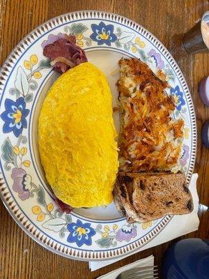 Corned beef (Rueben) Omlette